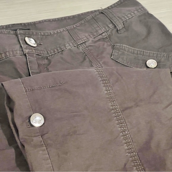 Women’s Inc. capris - Picture 9 of 11